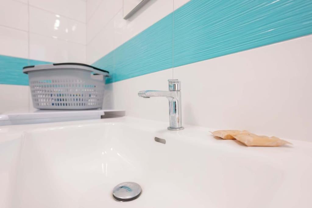 Guest House Mareluna Carloforte  Ngoại thất bức ảnh